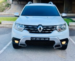 A venda Renault Duster limpo gasolina automático