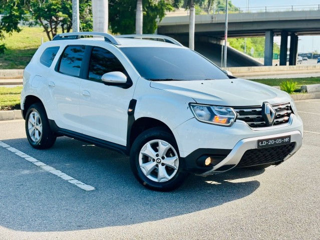 Venda Renault Duster limpo gasolina automático