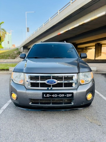 Venda Ford escape limpo
