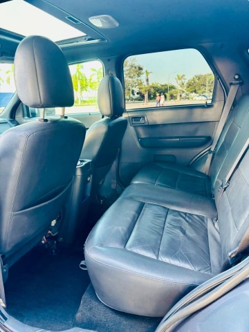 Venda Ford escape limpo