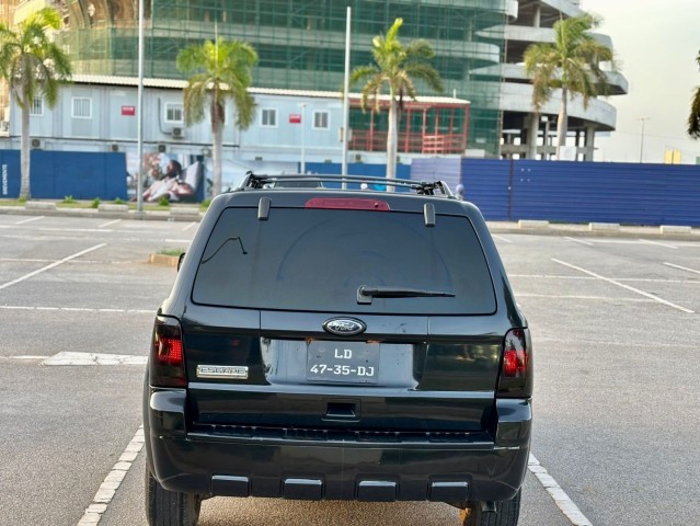 Venda Ford escape limpo
