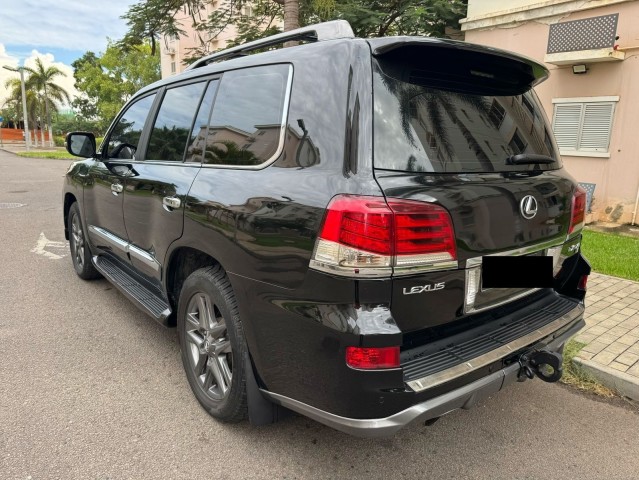 Venda LEXUS LX570S