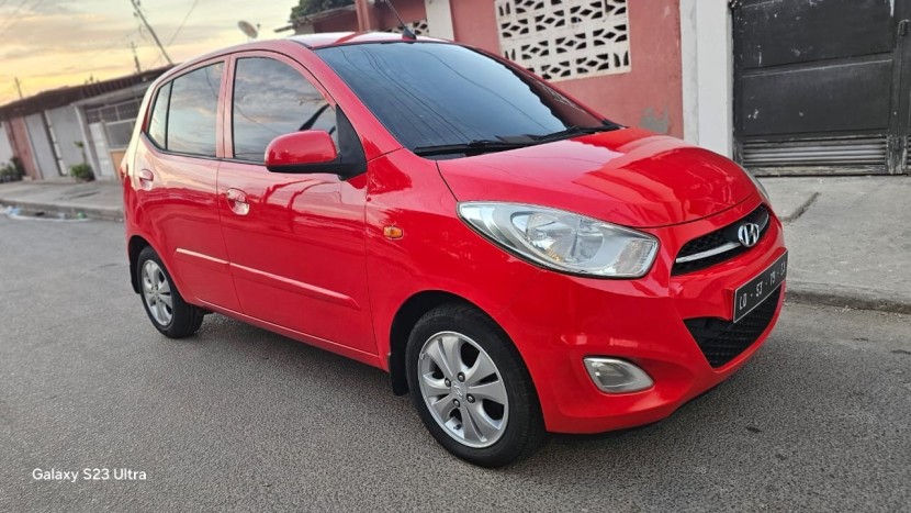 Venda HYUNDAI i10 1.2