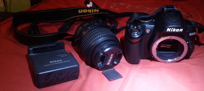 Venda CAMÂRA FOTOGRAFICA NIKON D3000